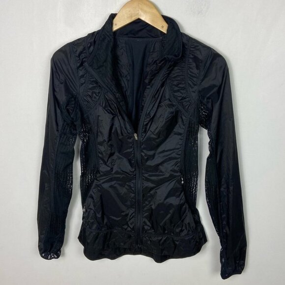 Lululemon Black Mesh Running Jacket Coat Size 4 Lightweight Nothin Hide Travel - Picture 11 of 16